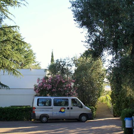 Villaggio Turistico Residence Delfino Vieste Extérieur photo