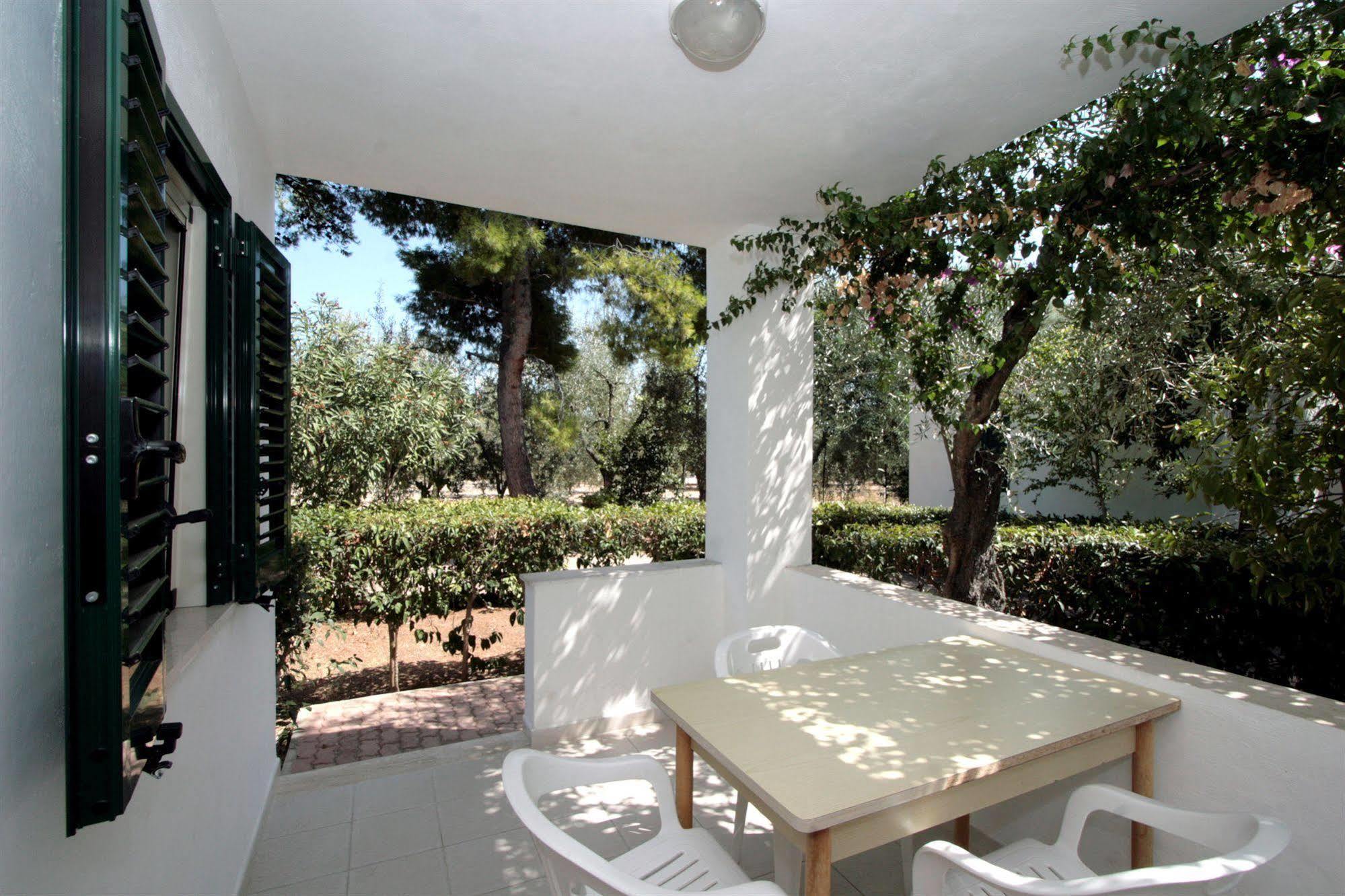 Villaggio Turistico Residence Delfino Vieste Extérieur photo