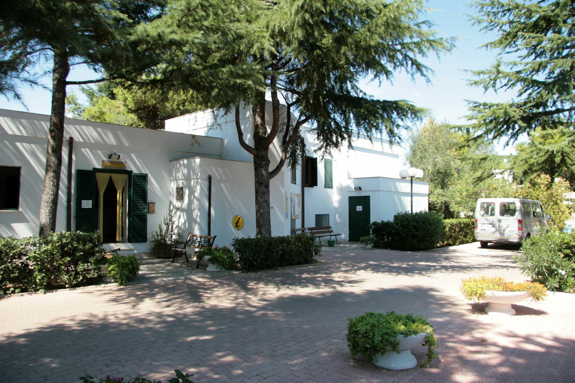 Villaggio Turistico Residence Delfino Vieste Extérieur photo